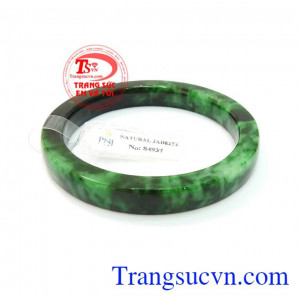 Vòng ngọc phỉ thúy thiên nhiên đeo hợp thời trang phong thủy