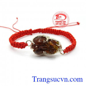 Dây tết tì hưu ngọc cẩm thạch là sản phẩm ngọc cẩm thạch bọc bạc đẹp, sản phẩm vòng tay handmade