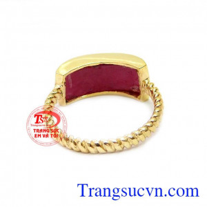 Nhẫn ruby cá tính