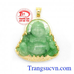 Mặt Phật Di Lặc Bình An rong phong thủy là biểu tượng mang lại may mắn, tài lộc, bình an và hạnh phúc, mặt phật phù hợp với nhiều kiểu dáng dây chuyền khác nhau