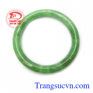 Vòng ngọc đeo tay