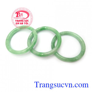 Vòng ngọc cẩm thạch