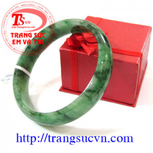 Vòng tay hẹ ngọc jadeite