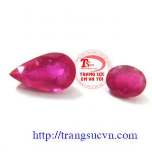 Cặp ruby mặt nhẫn và mặt dây