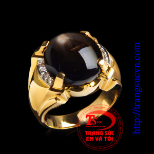 Nhẫn nam vàng tây gắn đá saphir sao thiên nhiên hàng sao nét