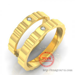 Nhẫn cưới vàng gắn kim cương