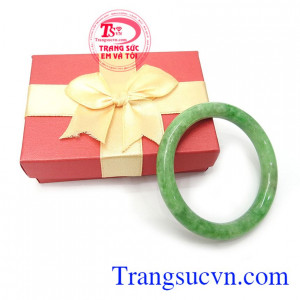 Vòng ngọc jadeite A