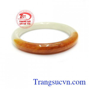 Ngọc cẩm thạch phớt vàng