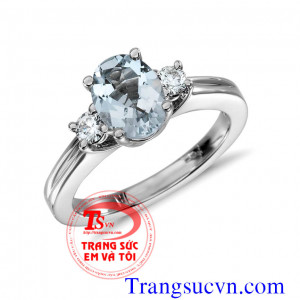 Aquamarine mang màu của nước tuyệt đẹp
