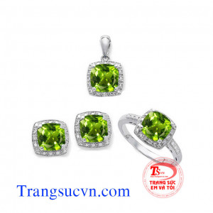 Trang sức đá peridot vuông vàng 14k