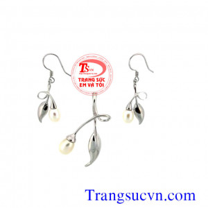 Ngọc trai và trang sức bộ