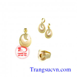 Trang sức vàng tây