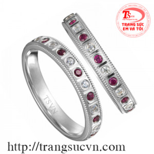 Nhẫn cưới gắn kim cương và ruby