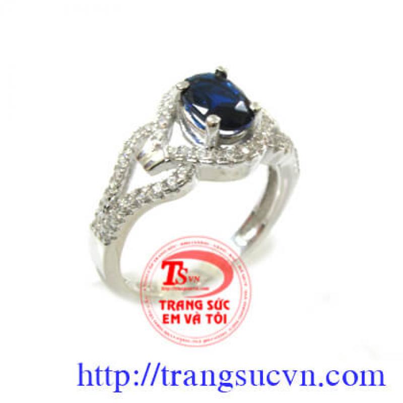 Nhẫn nữ đá màu xanh cao cấp