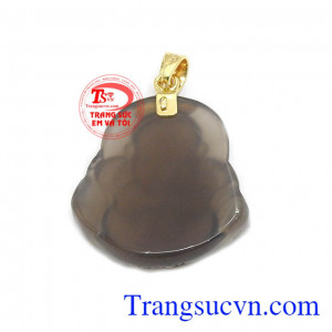 Mặt sau của mặt dây mã não