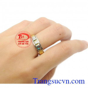 Nhẫn cũng trở thành một phụ kiện sang trọng với phái mạnh