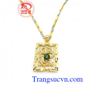 Bộ dây rồng vàng jadeite là sản phẩm bộ dây chuyền nam đẹp, sản phẩm trong bộ sưu tập được phái nam ưa thích