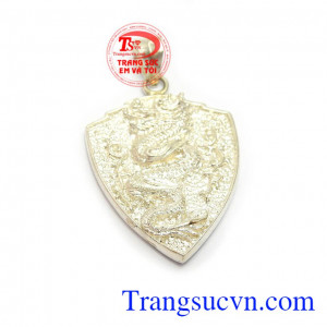 Mặt dây nam rồng bạc là sản phẩm mặt dây chuyện bạc 925, mặt dây chuyền bạc nam sang trọng