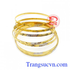 Phụ kiện thời trang, dễ dàng kết hợp với nhiều trang phục