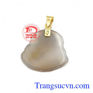 Mặt sau của mặt dây