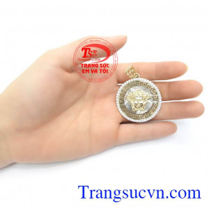 Mặt dây chuyền nam đẹp, dễ dàng kết hợp với nhiều loại dây chuyền khác nhau