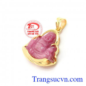 Mặt Phật Ruby Đại Lộc đường nét tinh xảo phù hợp nhiều loại dây chuyền