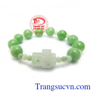 Chuỗi vòng tay công giáo là sản phẩm được kết hợp từ ngọc cẩm thạch thiên nhiên