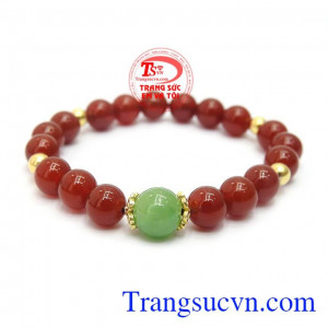 Chuỗi vòng tay mã não sang trọng là sản phẩm vòng tay mã não thiên nhiên kết hợp charm bạc si vàng sang trọng