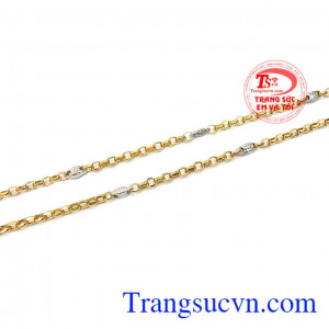 Dây chuyền giúp phái nam hoàn thiện hơn cho trang phục của mình