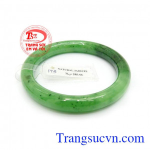 Vòng ngọc bản tròn vân ngọc độc đáo