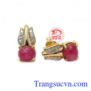 Chốt đeo được làm chắc chắn, gọn nhẹ