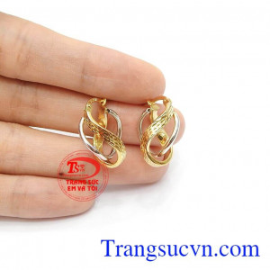 Sản phẩm được nhập khẩu từ Italy, chế tác từ vàng 10k sáng bóng.