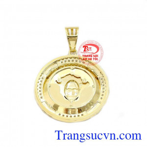 Sản phẩm được chế tác từ vàng 10k, nhập khẩu Hàn Quốc