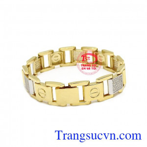 Thiết kế sang trọng, lịch lãm chắc chắn sẽ làm hài lòng các quý ông