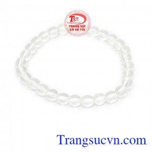 Chuỗi vòng tay thạch anh trong suốt là sản phẩm thạch anh thiên nhiên