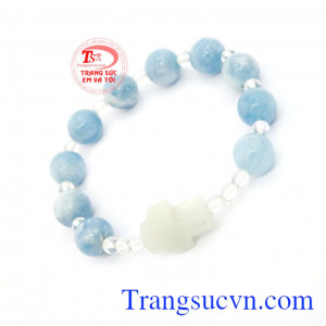 Chuỗi vòng công giáo aquamarine là sản phẩm đá quý thiên nhiên