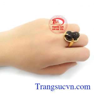 Nhẫn Tỳ Hưu thạch anh thiên nhiên cao cấp