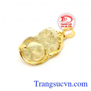 Mặt dây chuyền thạch anh vàng tươi sáng