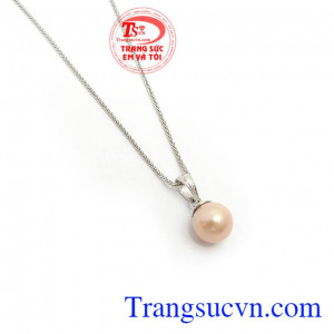 Mặt Dây Ngọc Trai Dịu Dàng kiểu dáng trẻ trung, chất lượng ngọc đảm bảo, phù hợp nhiều loại dây chuyền và phong cách khác nhau