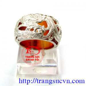 Nhẫn mã não bọc rồng