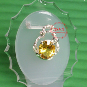 Mặt dây gắn đá Thạch Anh 4