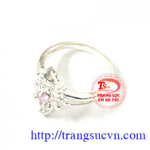 Nhẫn nữ đá thường