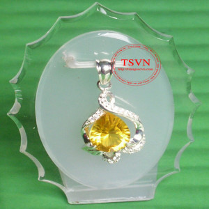 Mặt dây gắn đá Thạch Anh 11