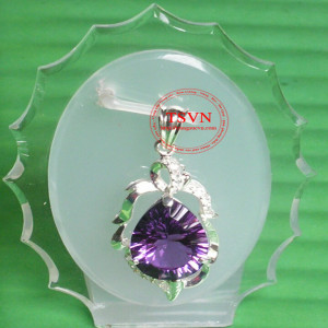 Mặt dây gắn đá Thạch Anh 16