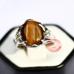 Đá mắt hổ bọc bạc