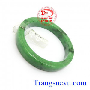 Vòng tay ngọc đẹp, đeo hợp phong thủy