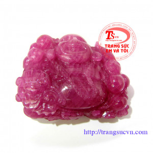 Phật đá ruby đẹp
