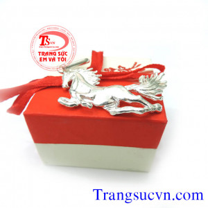 Mặt dây chuyền con ngựa + tuổi ngọ