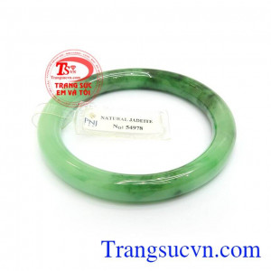 Ngọc cẩm thạch đã được sử dụng trong nhiều thế kỷ tạo ra cảm giác thanh bình, hài hòa và cân bằng