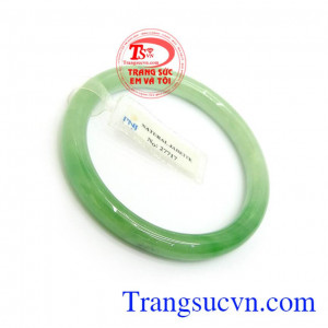 Vòng Ngọc Cẩm Thạch TN sản phẩm đảm bảo chất lượng ngọc thiên nhiên